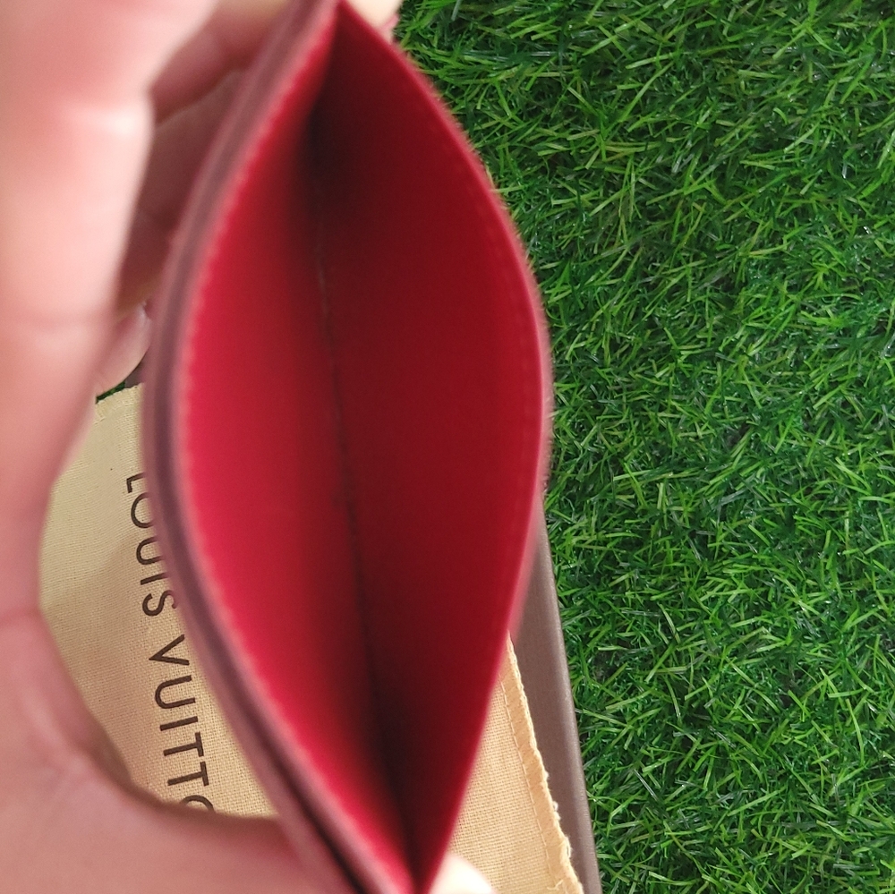Louis Vuitton Epi Card Holder - Picture 12 of 16